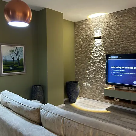 Alles Air Albania Apartment *