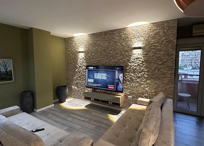 Alles Air Albania * טיראנה