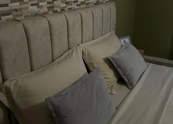 Alles Air Albania * טיראנה