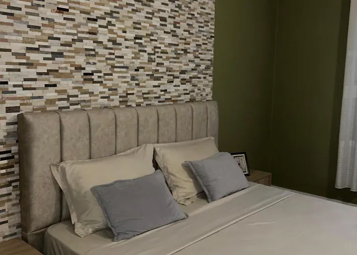 Alles Air Albania * טיראנה