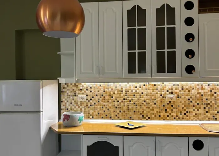 アパート Alles Air Albania ティラナ