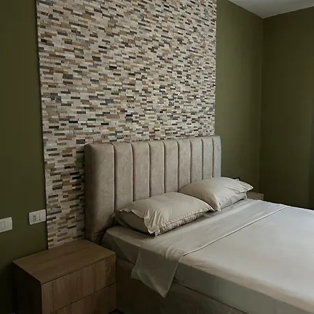 Alles Air Albania Тирана