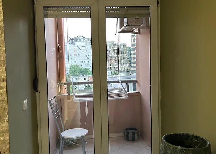 Alles Air Albania * Τίρανα