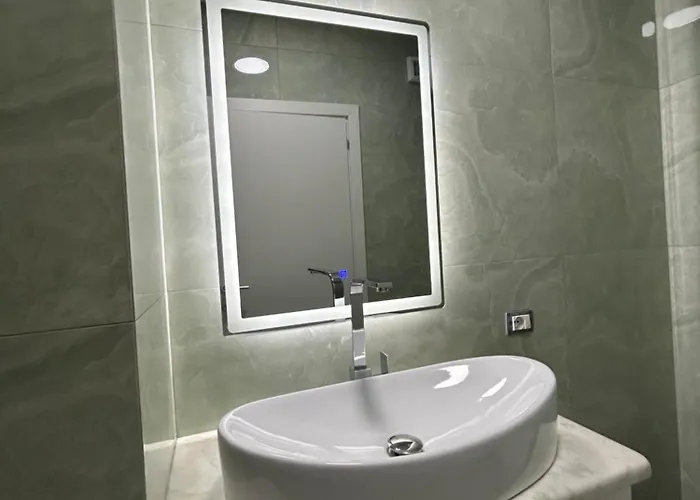 Alles Air Albania Τίρανα